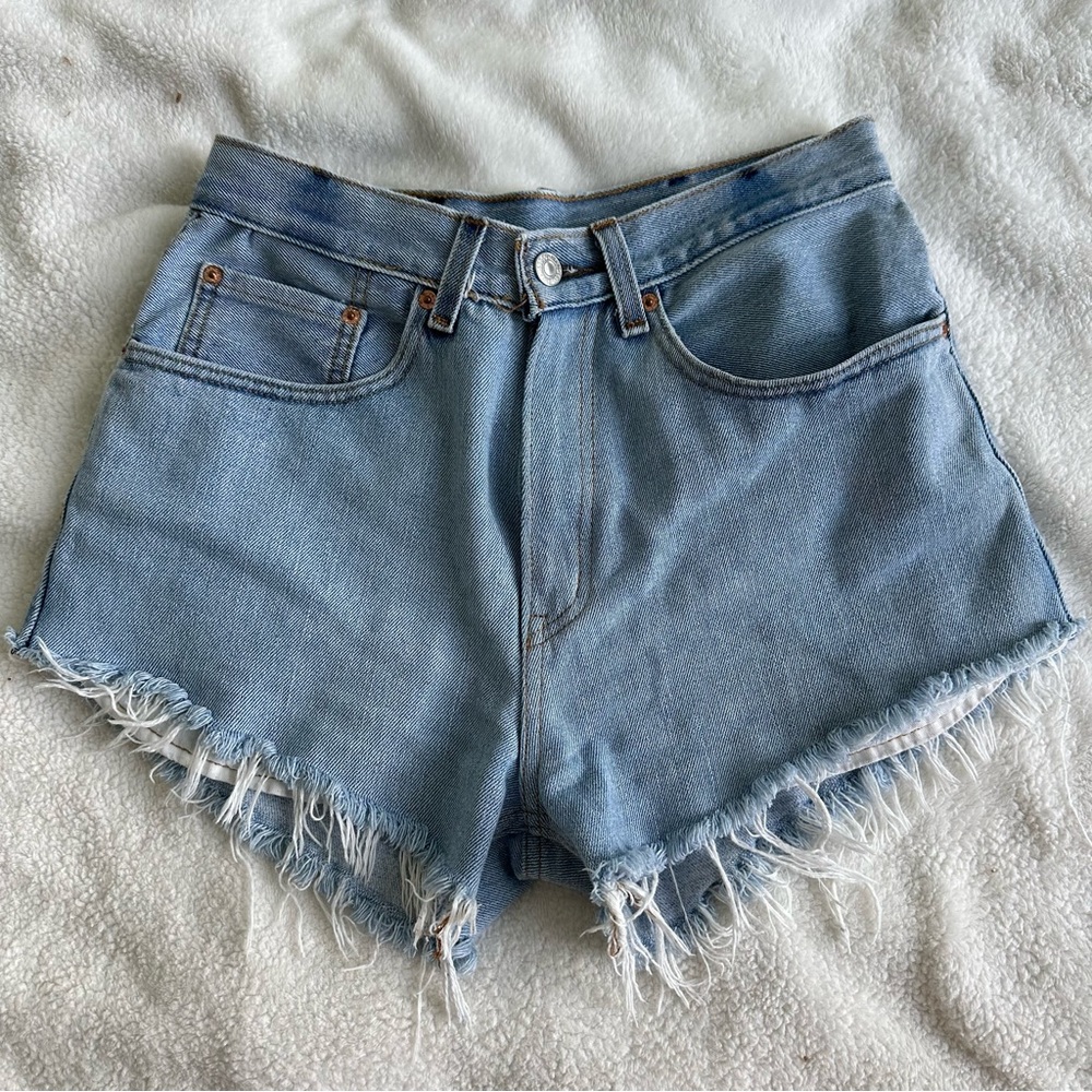 VINTAGE LEVI shorts